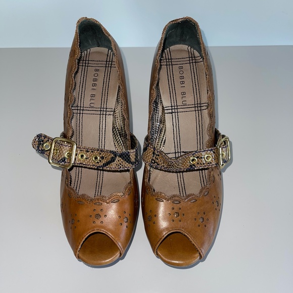 Bobbi Blu‎ Peep Toe Leather Mixed Pattern Buckle Heels Size 7.5 - Picture 2 of 9